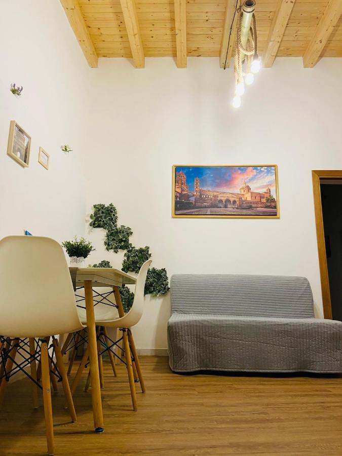 La Casa Di Tabbi Apartment ปาแลร์โม ภายนอก รูปภาพ
